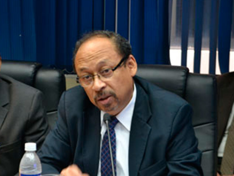 Foto VD/ Viceministro de Servicios de Salud, Julio Oscar Robles Ticas.