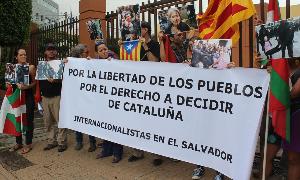 Gobierno español actúa con una visión colonialista: Internacionalistas en El Salvador 