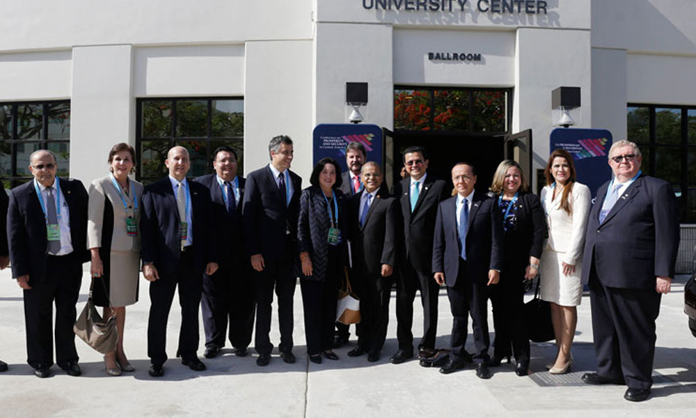 Gobierno por fortalecer alianza con sector empresarial por prosperidad de El Salvador 