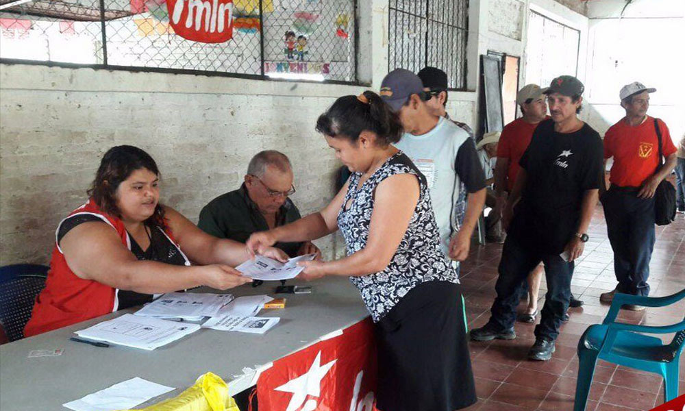 Alta participación de militancia del FMLN en elecciones internas 