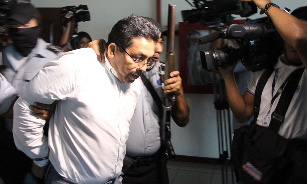 Condenan a ex alcalde de Arena por favorecer a pandilleros 