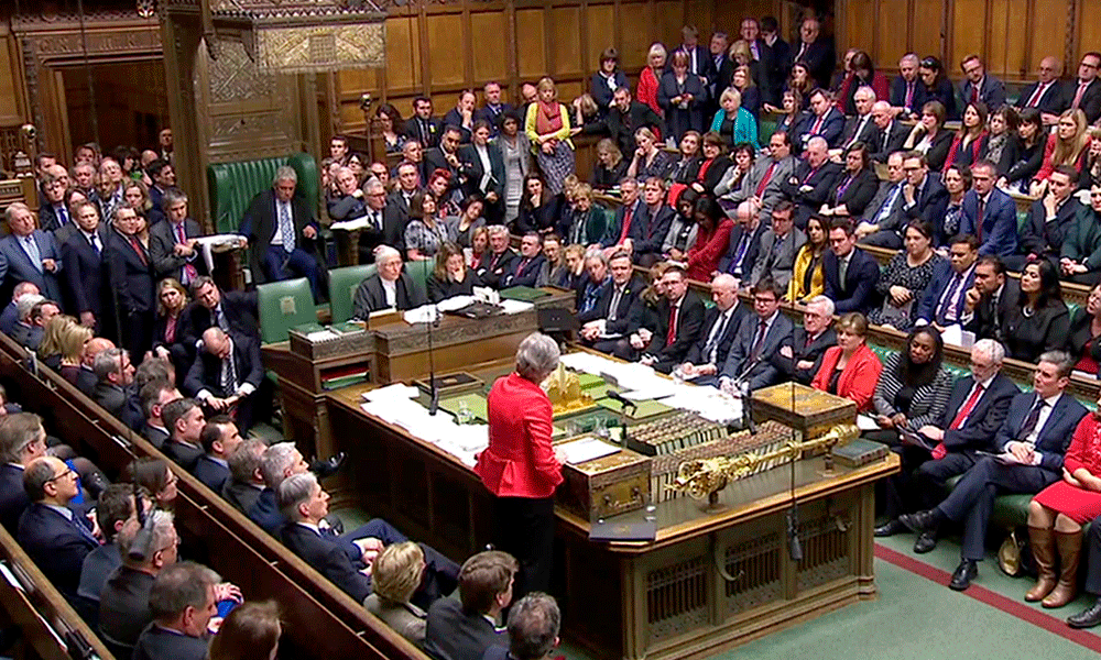 Parlamento británico tumba definitivamente el acuerdo del Brexit 