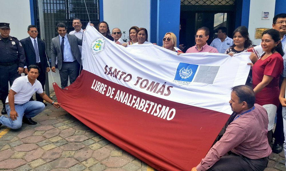 Santo Tomás, noveno municipio de San Salvador Libre de Analfabetismo